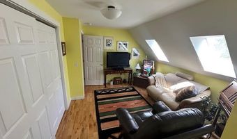 21 Dream Ln, Belfast, ME 04915