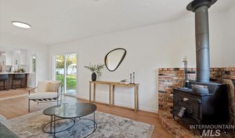 204 Hilldrop St, Caldwell, ID 83605