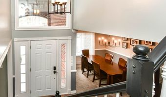 317 Edgewood Pl E, Anderson, IN 46011