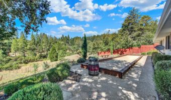 875 White Cottage Rd N, Angwin, CA 94508
