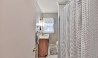 2883 South St, Allentown, PA 18103