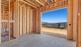 3916 Citrus Dr, Fallbrook, CA 92028