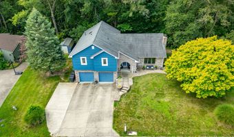 5627 Springhollow Ct, Avon, IN 46123