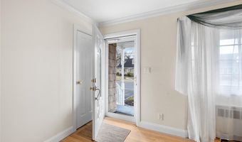 88 Evans Ave, Albertson, NY 11507