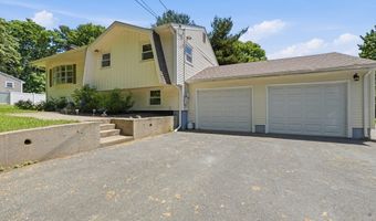218 Blackstone St, Bellingham, MA 02019