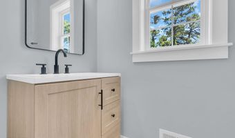 443 Western Blvd, Bayville, NJ 08721