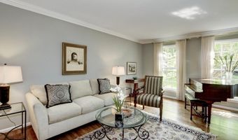 13 AVALON Ct, Bethesda, MD 20816
