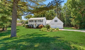 34 Crestwood Ln, Charlestown, RI 02813