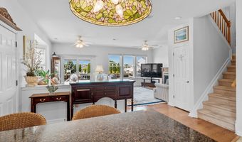 12 Blue Heron Ln, Bayville, NJ 08721