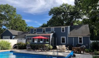 27 Birchwood Dr, Cumberland, RI 02864