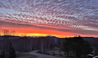 11 Loft Cir, Campton, NH 03223