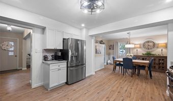 16 Rhodes Ave, Aleppo, PA 15143