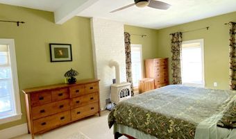 199 Main St, Belfast, ME 04915