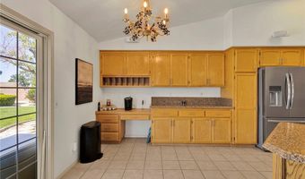 19581 Powhatan Rd, Apple Valley, CA 92308