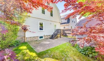 1058 Narragansett Blvd, Cranston, RI 02905