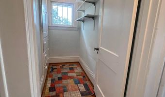 135 Morris Ave, Athens, OH 45701