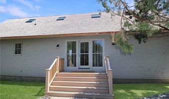10 Wyndham Hill Rd Adu, Middletown, RI 02842