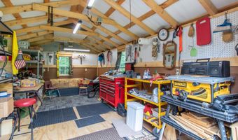 4783 Hinman Settler Rd, Brownington, VT 05860