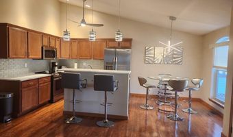 3210 Leverett Ct, Alton, IL 62002