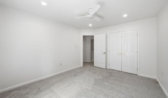 20384 MIDDLEBURY St, Ashburn, VA 20147