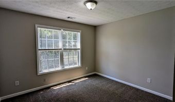 2565 Rainmaker Dr, Decatur, GA 30034