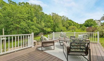 537 Pingree Hill Rd, Auburn, NH 03032