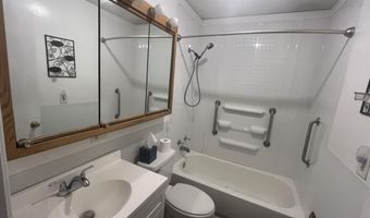 18326 Lawrence 1182, Aurora, MO 65605