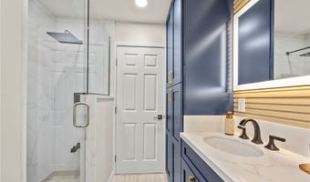 322 Anapalau St, Honolulu, HI 96825