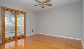 13 CARRIAGE WALK Ct, Baltimore, MD 21234