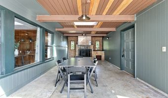 325 WATER St, Springfield, OR 97477