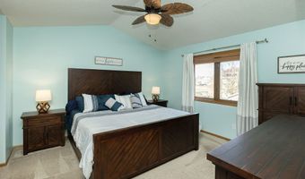 806 SE Kensington Rd, Ankeny, IA 50021