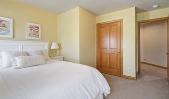 3208 S SOLITUDE Ln, Appleton, WI 54915