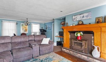70 Harris St, Coventry, RI 02816