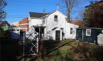 26 Freebody St, Newport, RI 02840