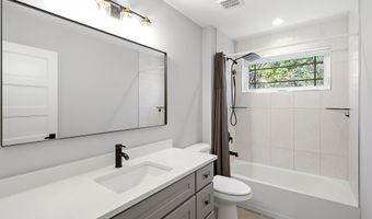 295 Coolidge Ave, Bayville, NJ 08721