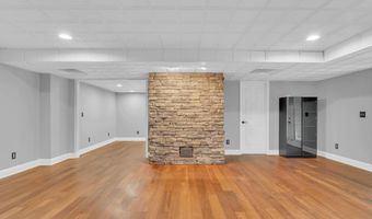 3046 Hawthorne St, Athens, TN 37303
