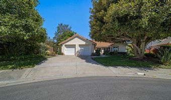 610 Creekside Ave, Oceanside, CA 92057