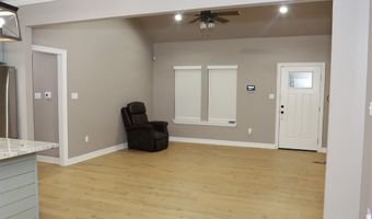 901 Lee St, Benton, LA 71006