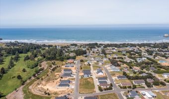 728 SEACREST Dr, Bandon, OR 97411