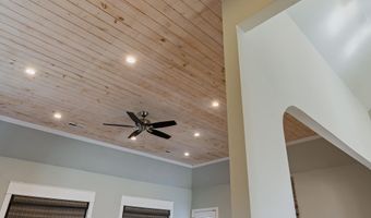 233 QUEENS GATE, Alabaster, AL 35114