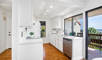 13735 Mango Dr, Del Mar, CA 92014