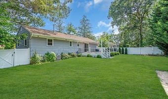 316 Seaman Ave, Beachwood, NJ 08722