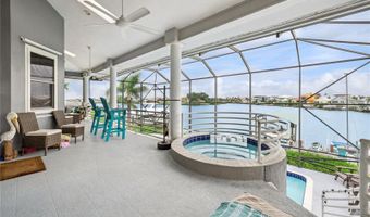 807 CHIPAWAY Dr, Apollo Beach, FL 33572