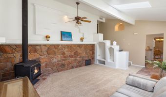 706 SHATTUCK St, Bisbee, AZ 85603