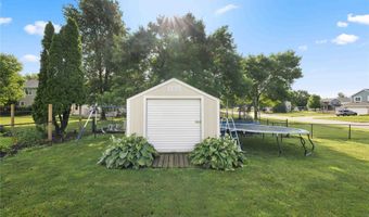 1215 7th Ave SE, Altoona, IA 50009