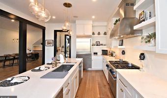 10 RICHARDS Way, Ambler, PA 19002