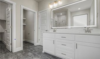 6705 Orange Ave, Bentonville, AR 72713