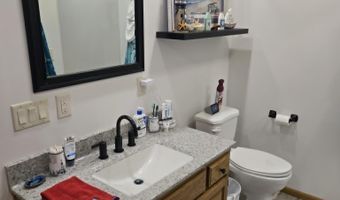 613 Springview Cir, Beatrice, NE 68310