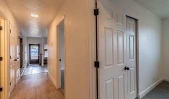 1212 PARKLAND Dr, Aztec, NM 87410