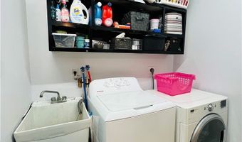 4686 Knickerbocker Cir, Ashtabula, OH 44004
